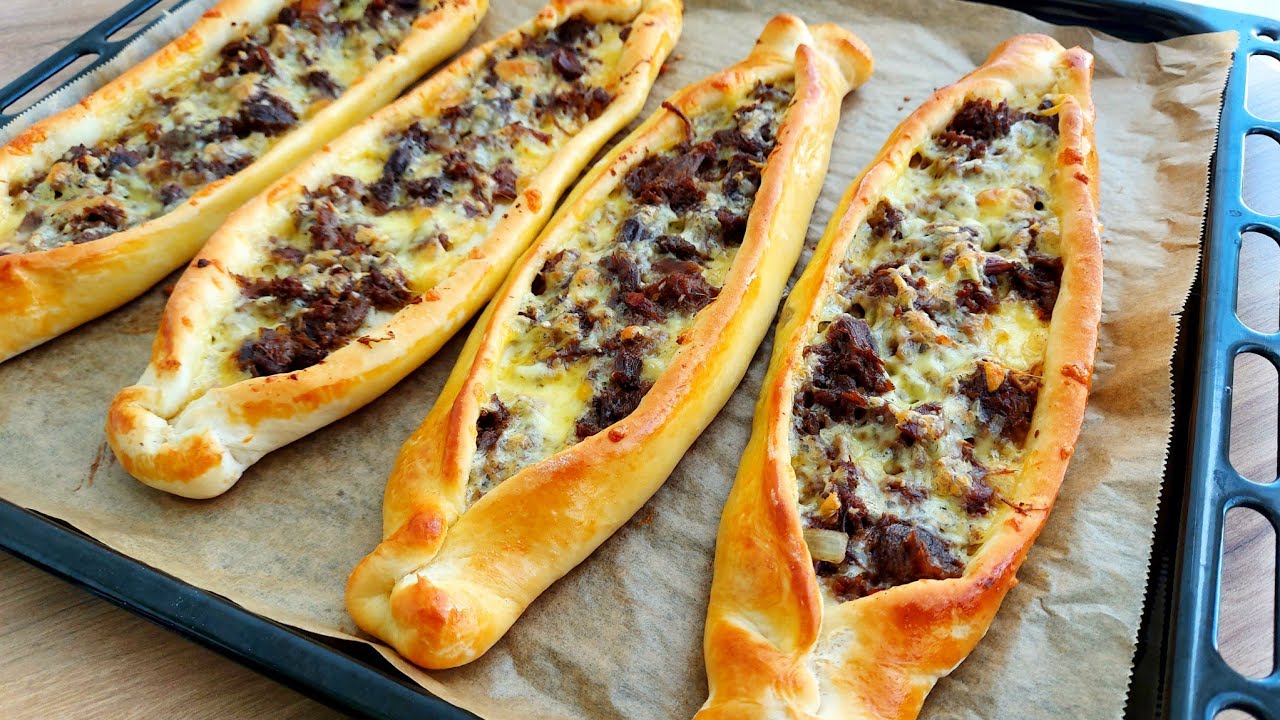 Kavurmalı Kaşarlı Pide